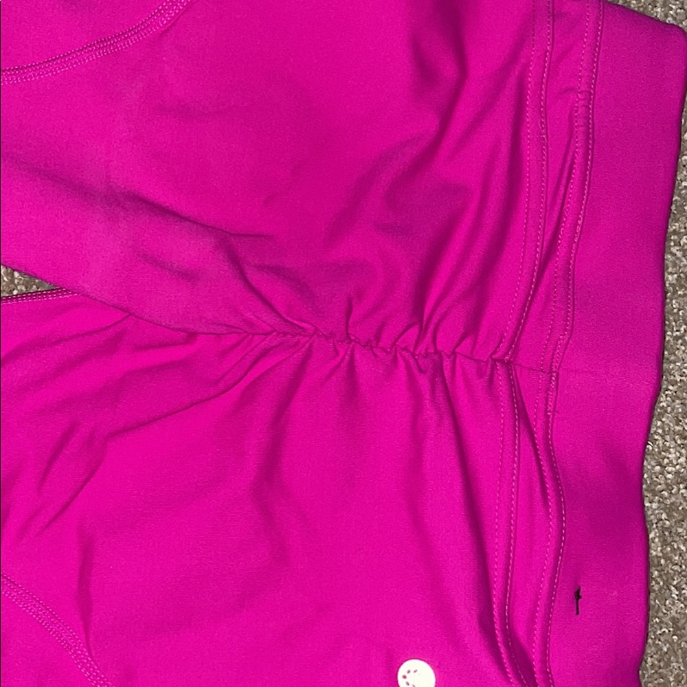 Hot pink scrunch bum leggings